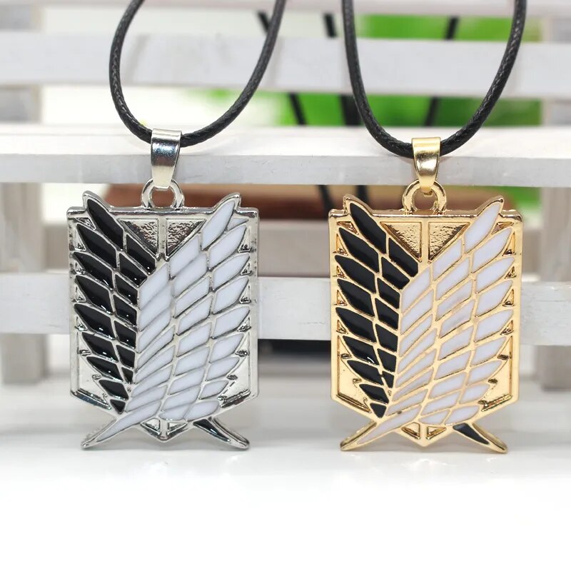 Collar de Anime Shingeki No Kyojin, collar de ataque a los Titanes, colgantes de alas de la libertad AOT, collares, joyería para disfraz, regalos para amigos