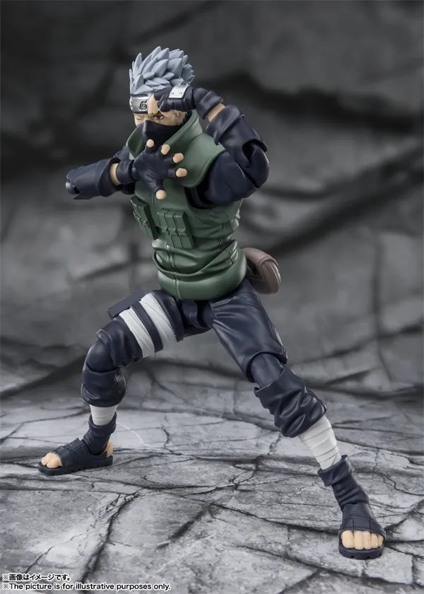 In Stock Original Bandai S.h.figuarts Naruto Anime Figure Hatake Kakashi Haruno Sakura Action Figure Statue Collection Model Toy