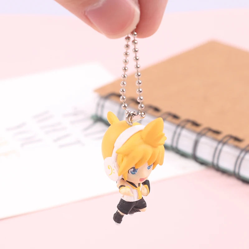 1Pcs 4cm Kawaii Hatsune Miku Keychain Keyring PVC Anime Figure Super Cute Kids Key Chains For Backpacks