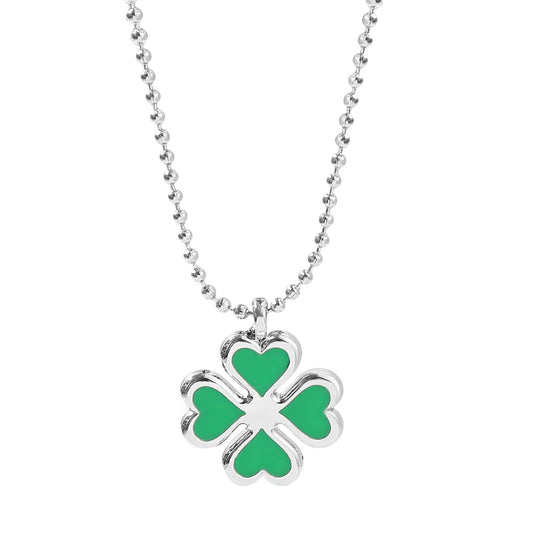 Anime Tokyo Avengers Four Leaf Clover Necklace Hinata Tachibana Fashion Pendant Chain Necklaces Women Girl Choker Jewelry Gifts