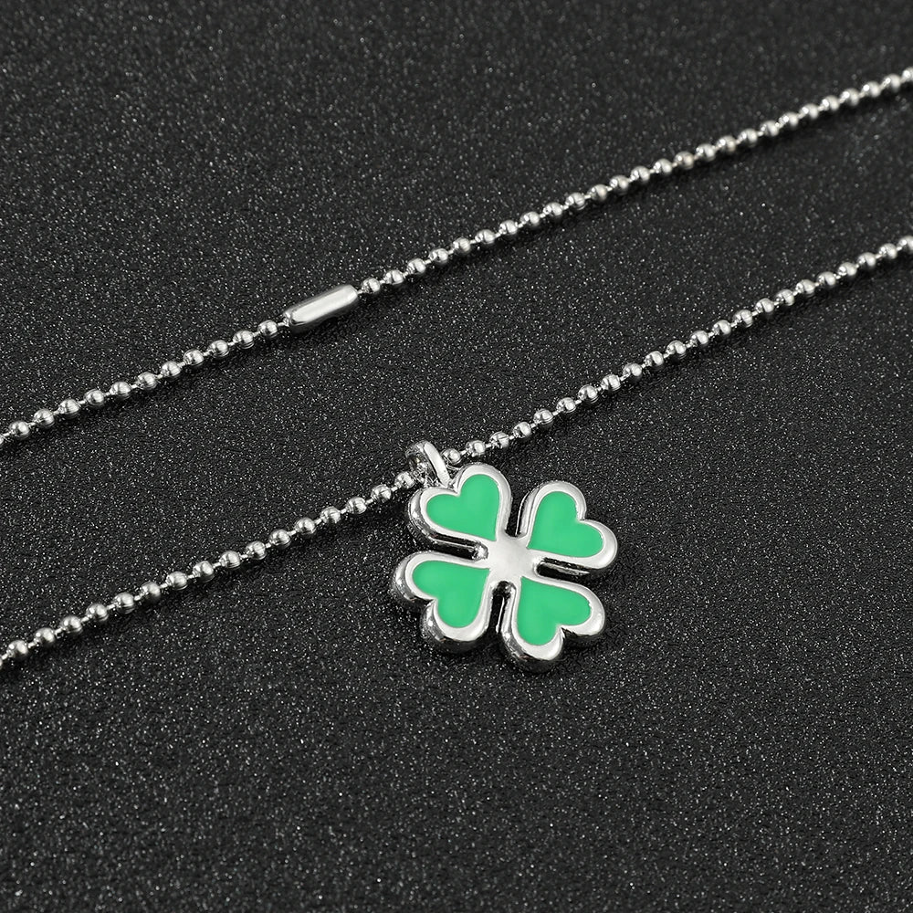 Anime Tokyo Avengers Four Leaf Clover Necklace Hinata Tachibana Fashion Pendant Chain Necklaces Women Girl Choker Jewelry Gifts